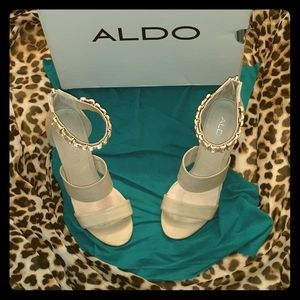 Aldo Campea Heels in Bone color